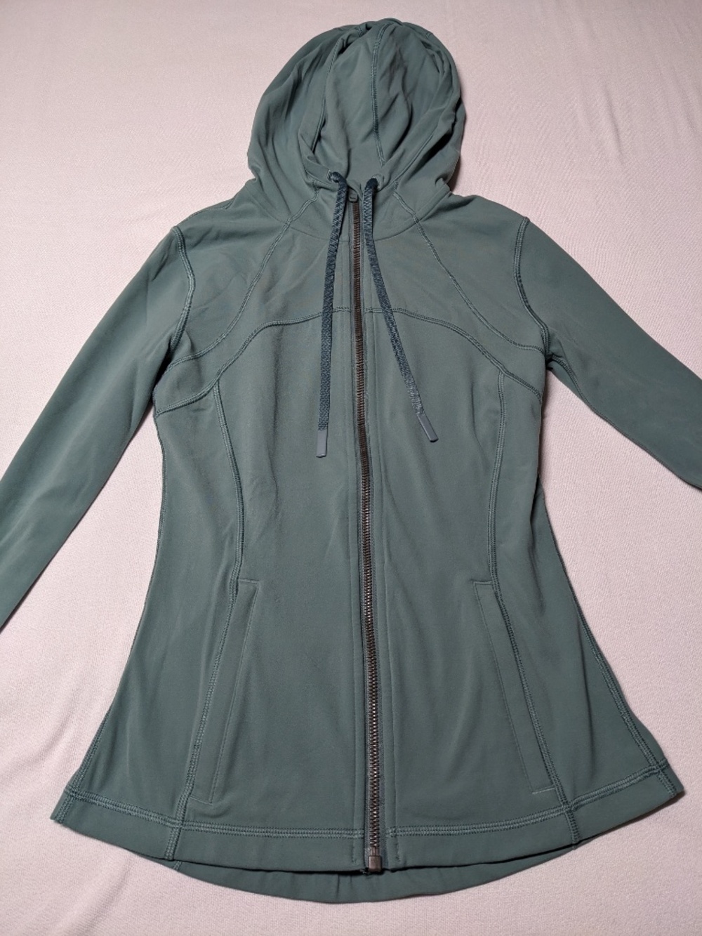 Lululemon Hooded Define Jacket Nulu - Size 4